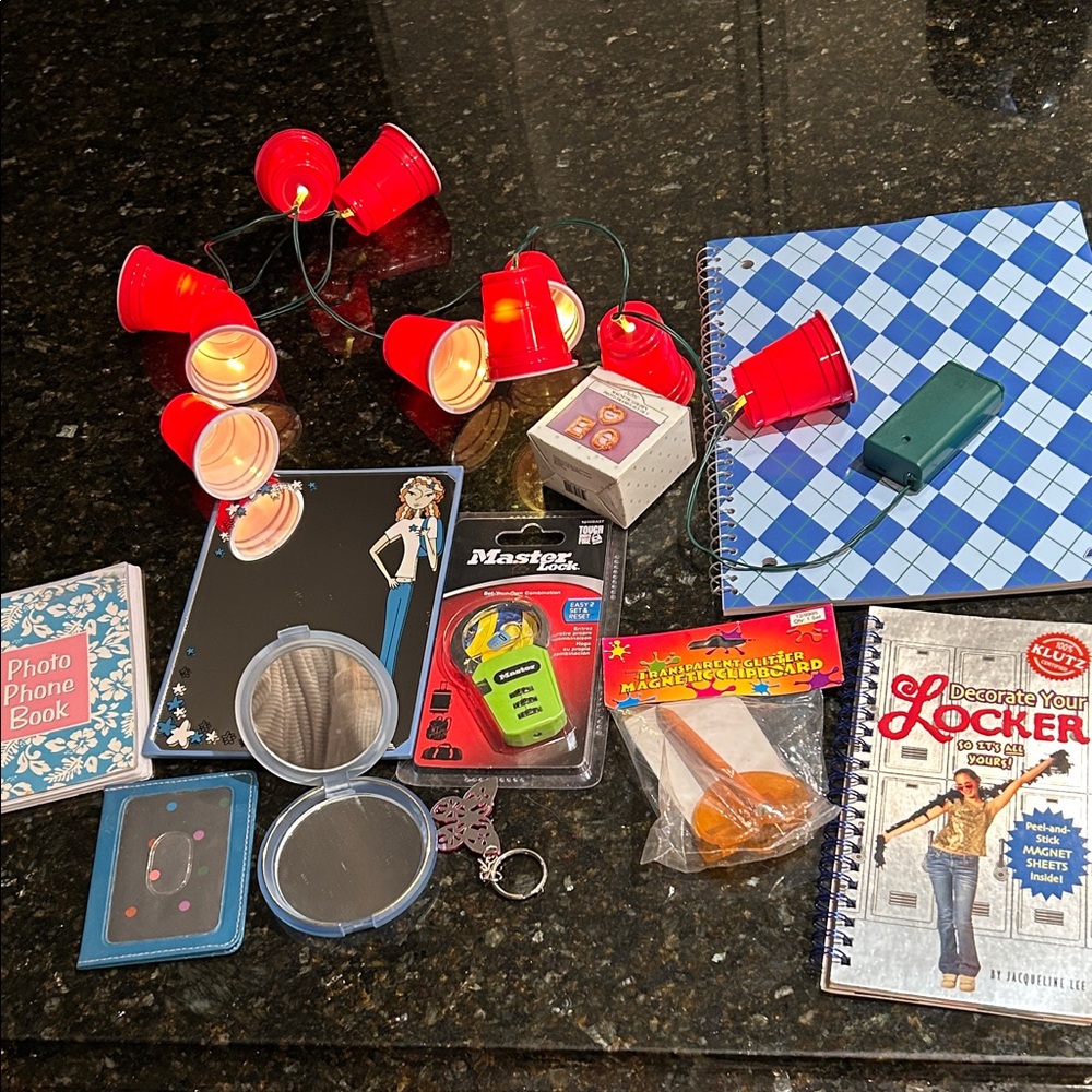 Girls’ Locker Kit—Red Solo Cup String lights plus more!